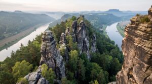 Fels- und Tafelberglandschaft der Sächsischen Schweiz (Symbolbild)